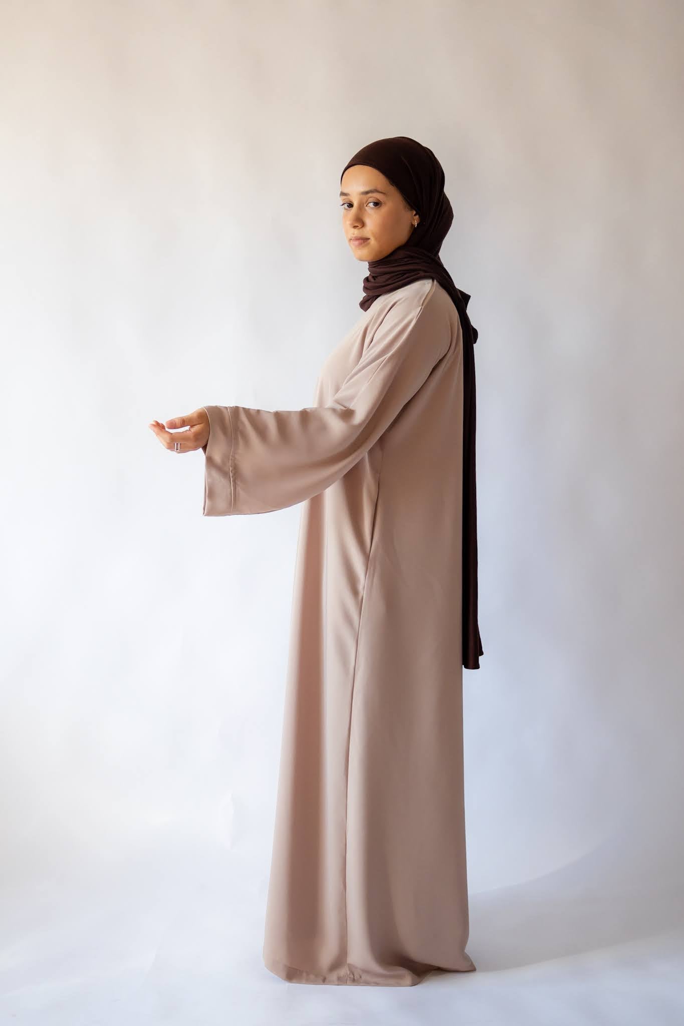 Maysa Nude Abaya