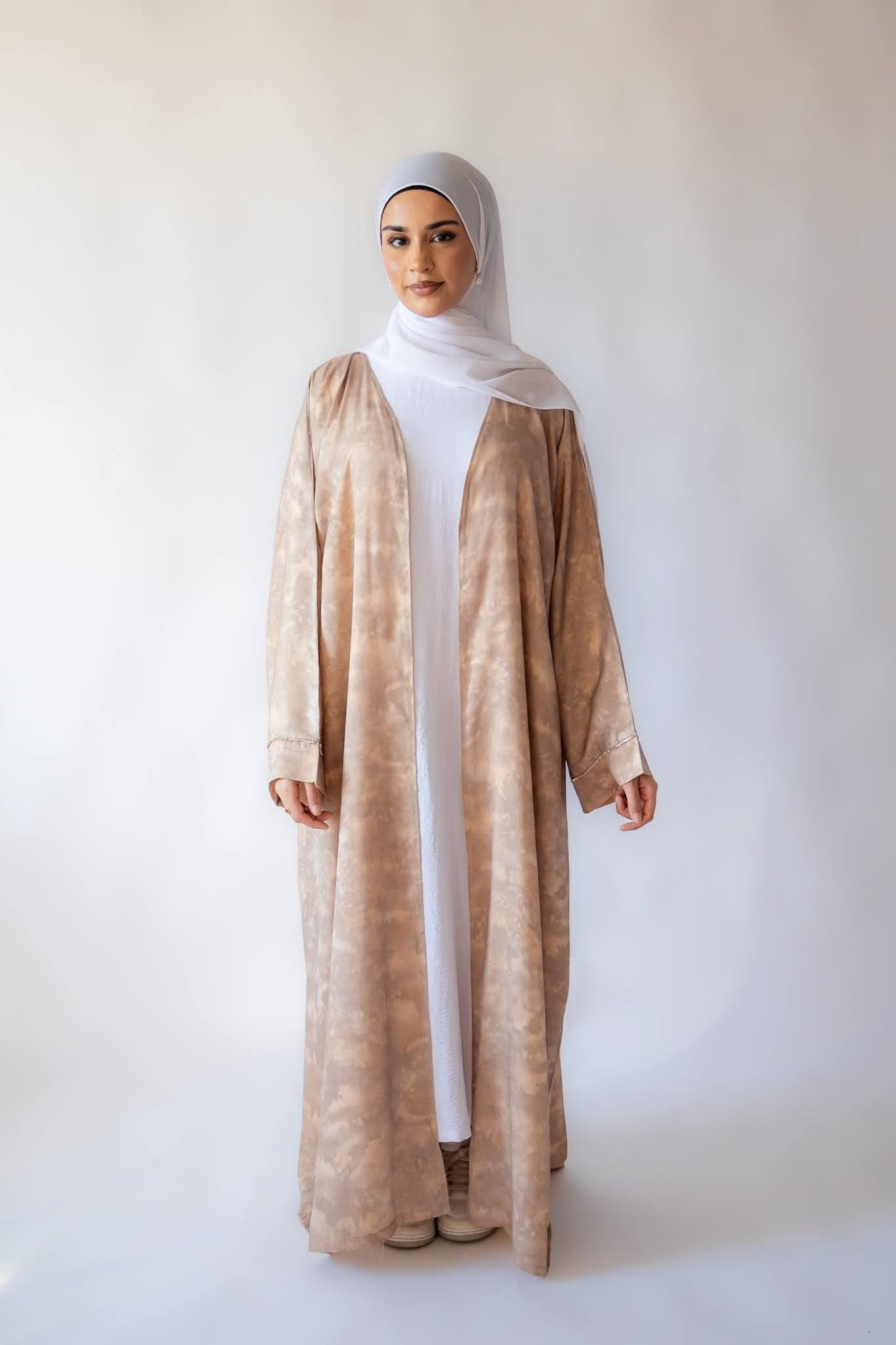 AMIRA OPEN ABAYA