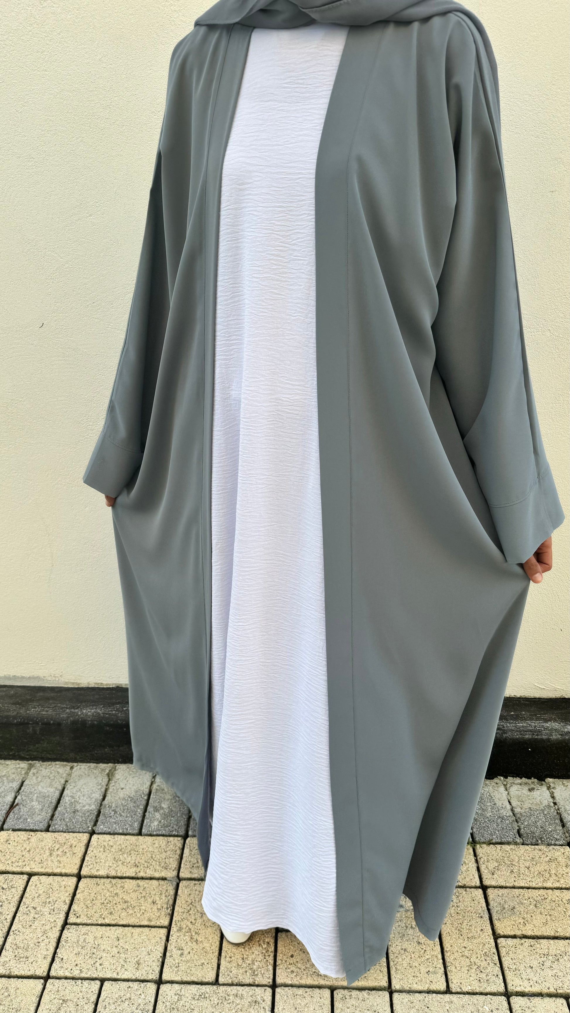 ALENA GREY OPEN ABAYA